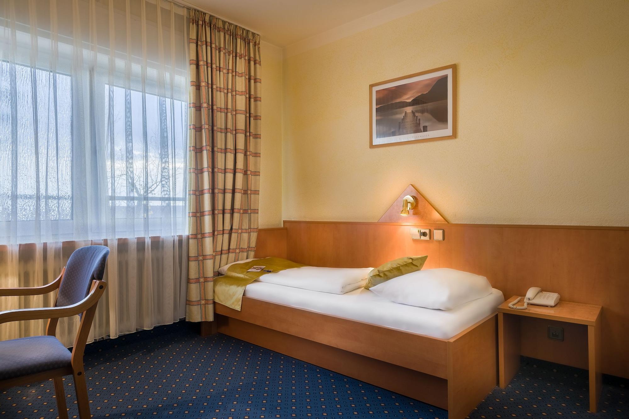 Scope Hotel Greif Карлсруе Екстериор снимка