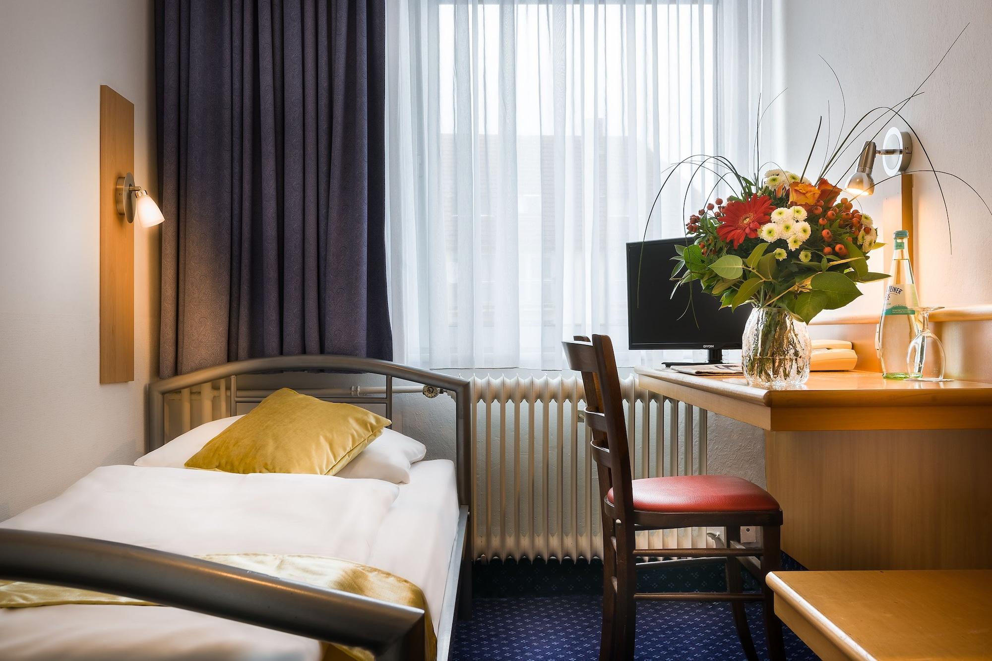 Scope Hotel Greif Карлсруе Екстериор снимка