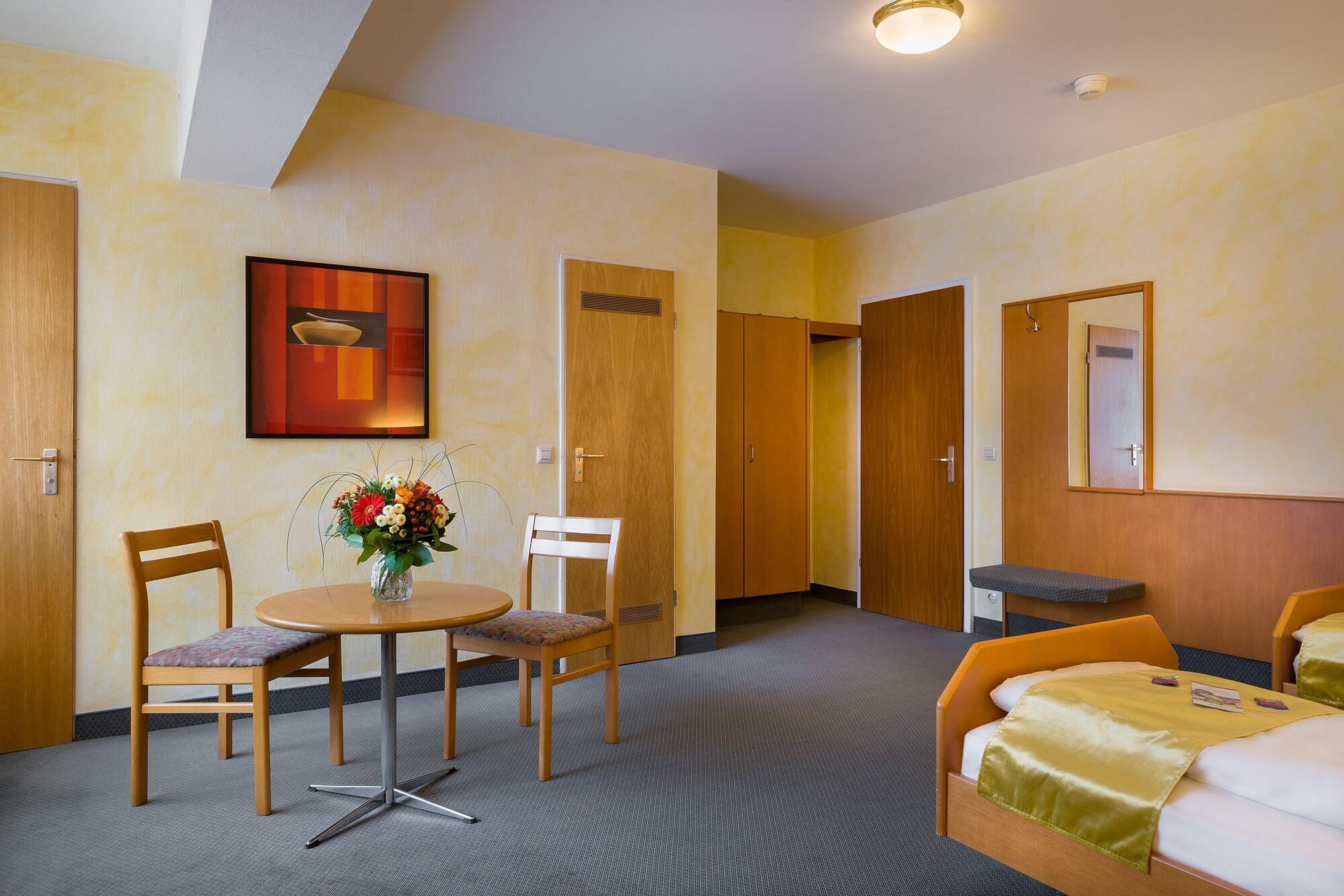Scope Hotel Greif Карлсруе Екстериор снимка