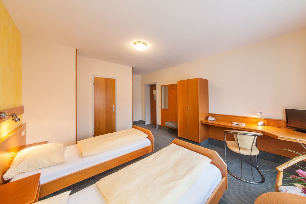 Scope Hotel Greif Карлсруе Екстериор снимка