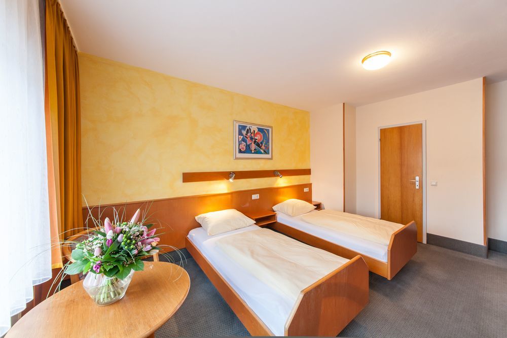 Scope Hotel Greif Карлсруе Екстериор снимка