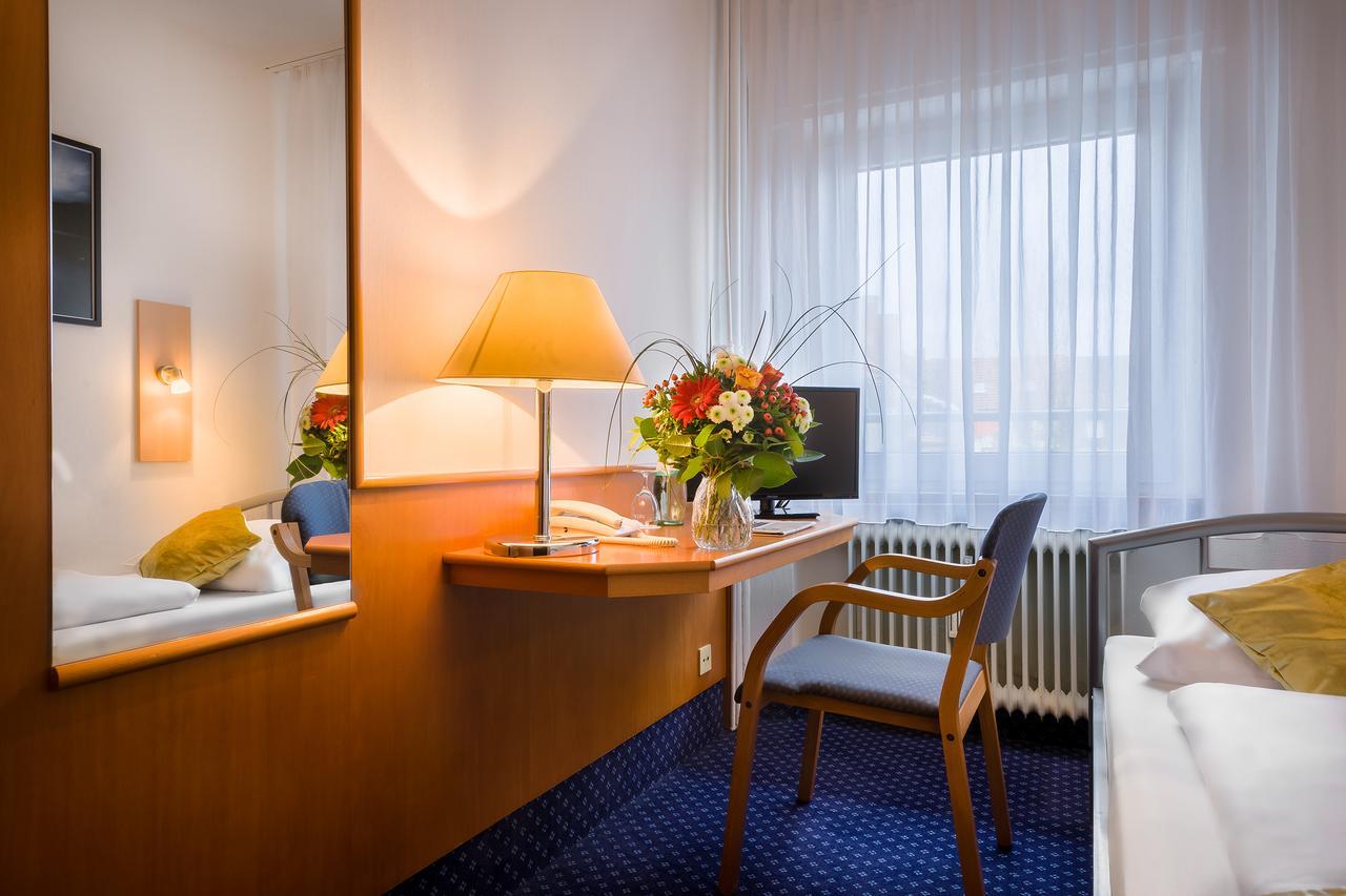 Scope Hotel Greif Карлсруе Екстериор снимка
