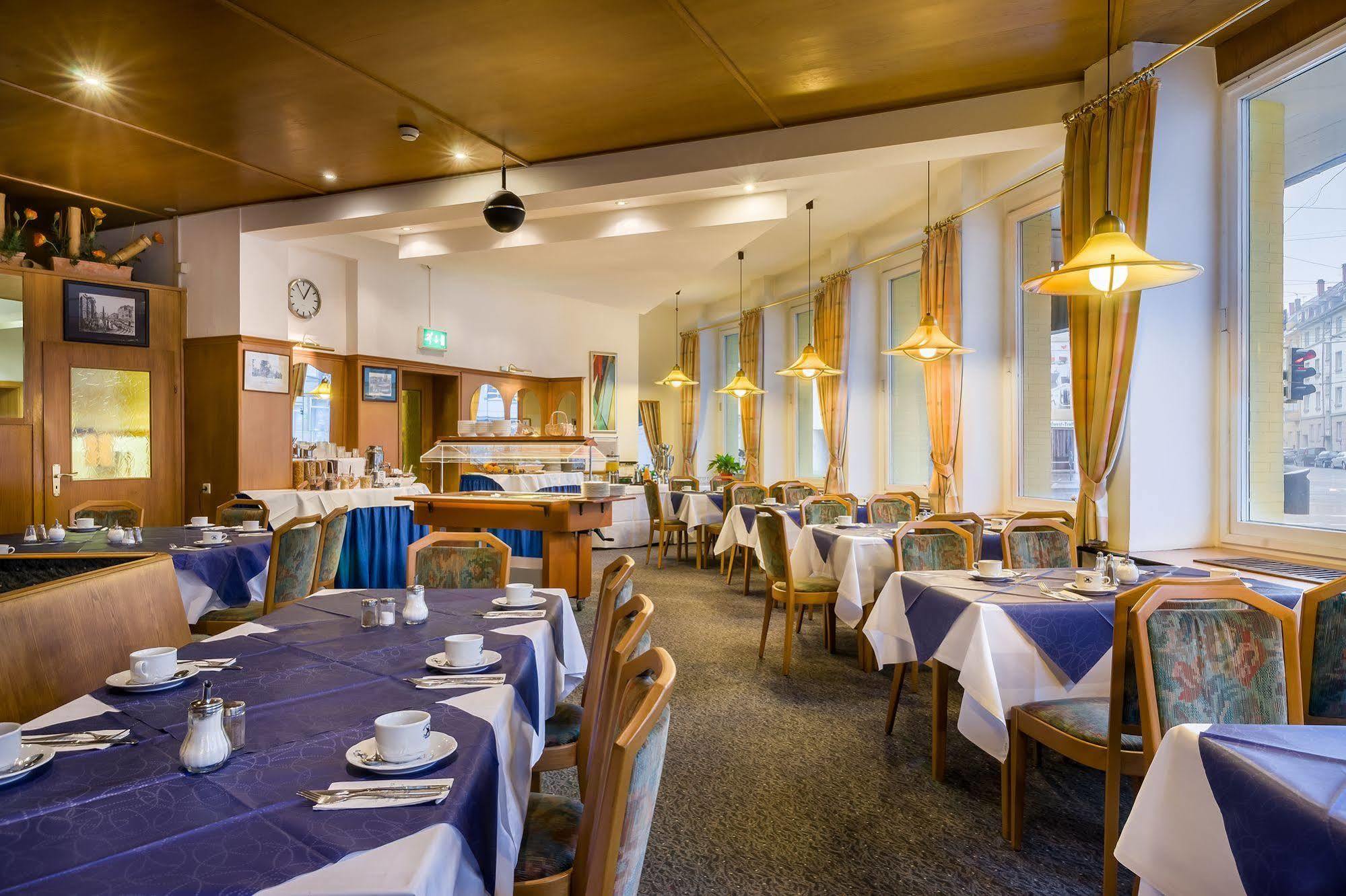 Scope Hotel Greif Карлсруе Екстериор снимка