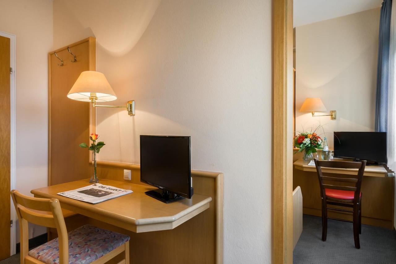 Scope Hotel Greif Карлсруе Екстериор снимка