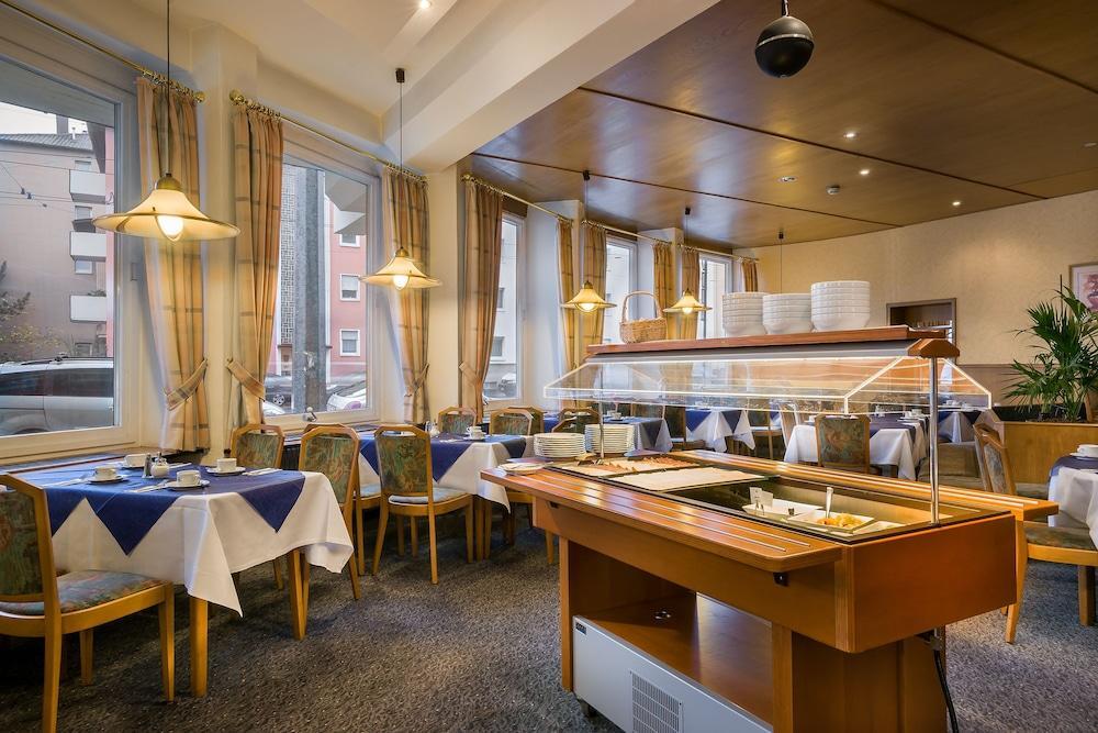 Scope Hotel Greif Карлсруе Екстериор снимка