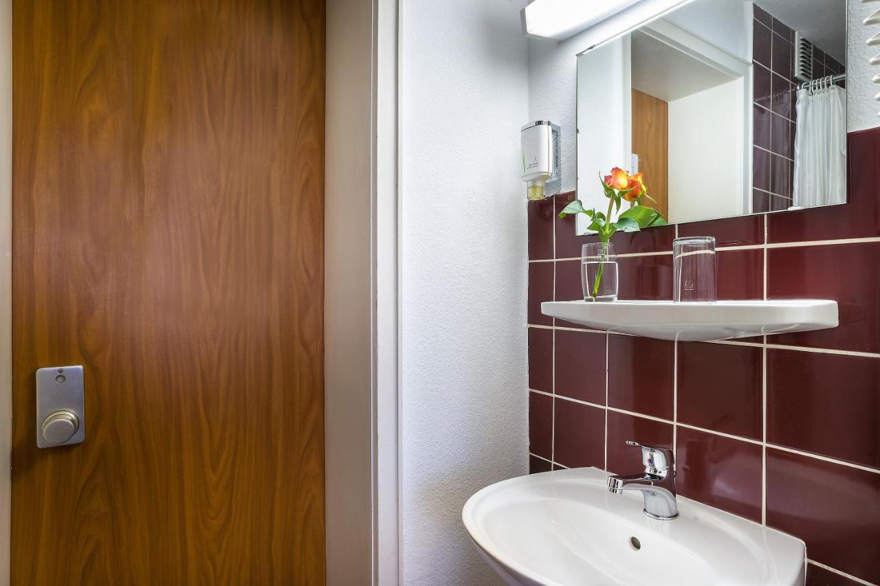 Scope Hotel Greif Карлсруе Екстериор снимка